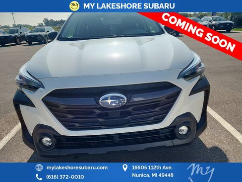 Used 2024 Subaru Outback Premium AWD/4WD image 2