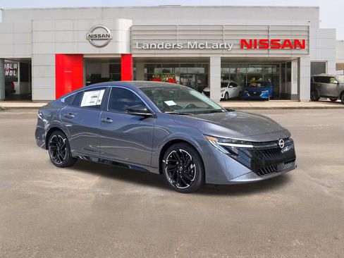 New 2026 Nissan Sentra SR w/ SR Premium Package FWD image 1