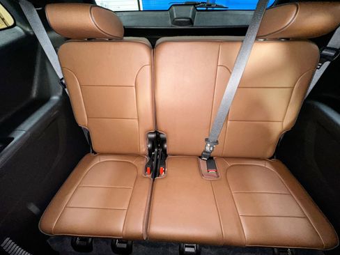 Used 2019 Chevrolet Traverse High Country image 34