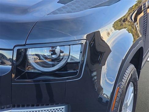 Used 2025 Land Rover Defender 110 S image 29