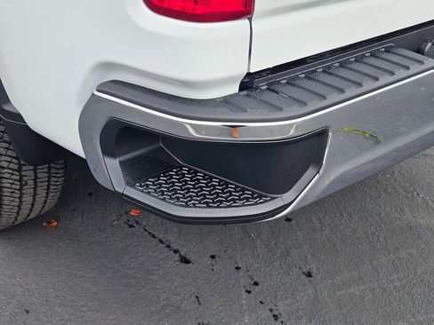 New 2026 Chevrolet Silverado 3500 LT image 32