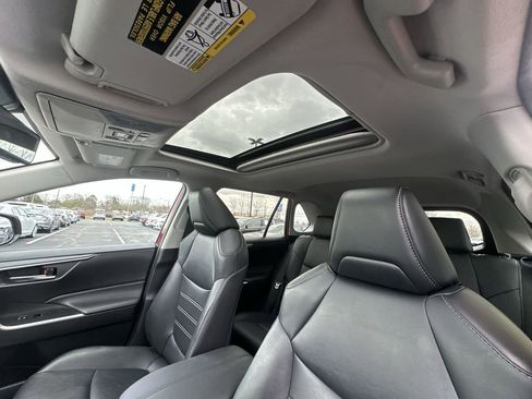 Used 2019 Toyota RAV4 XLE Premium w/ Advanced Technology Package image 11