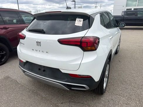 Used 2025 Buick Encore GX Preferred AWD/4WD image 9