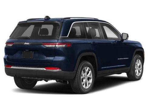 Used 2023 Jeep Grand Cherokee Limited AWD/4WD image 2