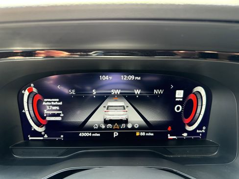 Used 2022 Nissan Pathfinder Platinum w/ Cargo Package image 19