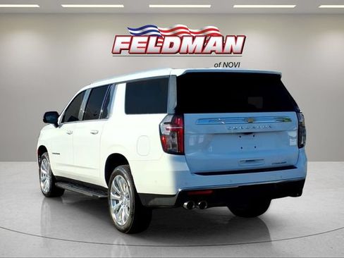 Used 2023 Chevrolet Suburban Premier w/ Advanced Technology Package AWD/4WD image 3