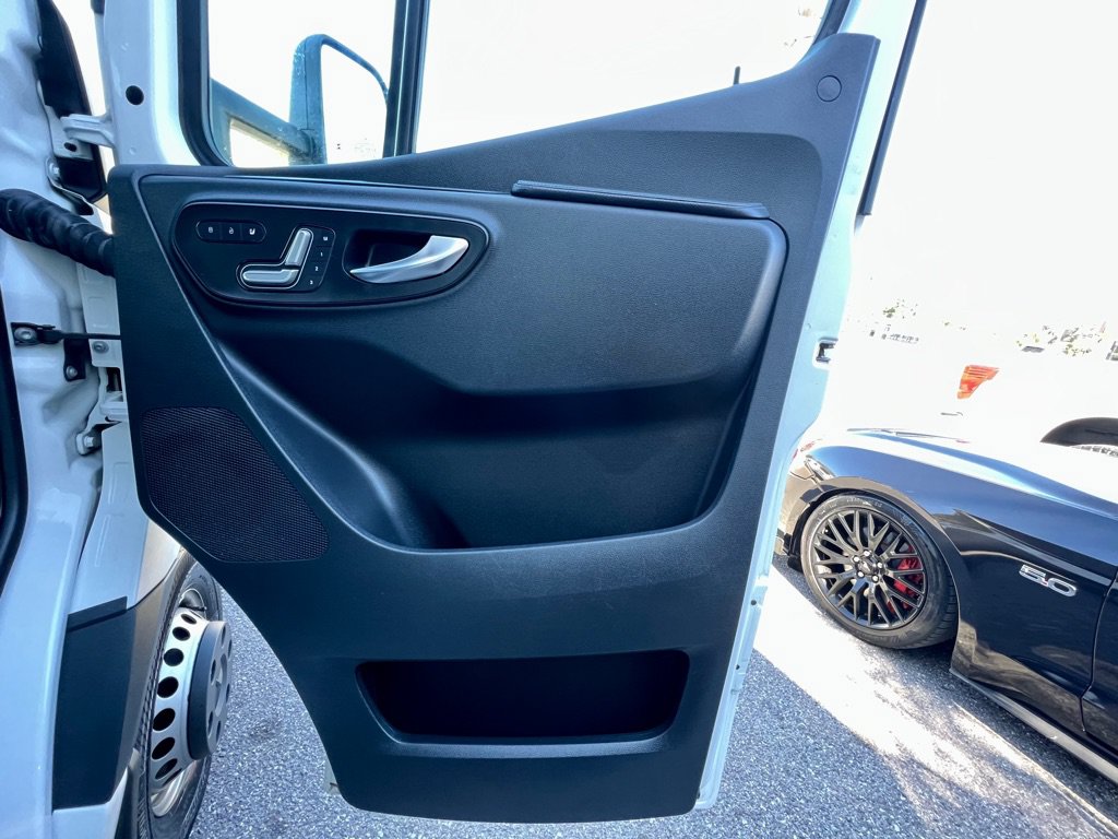 Used 2019 Mercedes-Benz Sprinter 170 w/ Premium Plus Package image 39