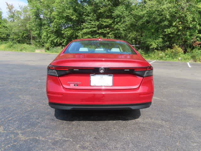 Used 2023 Honda Accord EX image 5