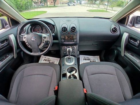 Used 2012 Nissan Rogue SV FWD image 16