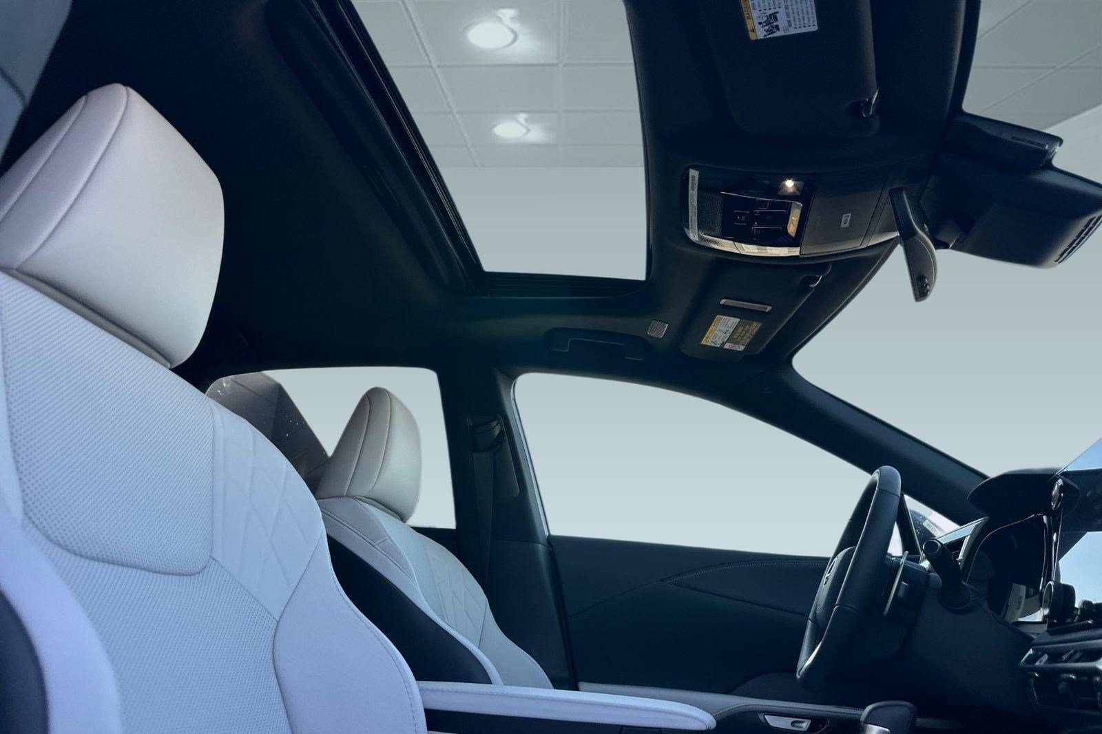 New 2026 Lexus RX 350 FWD image 22