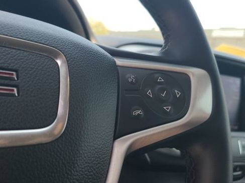 Used 2023 GMC Terrain SLT w/ Tech Package AWD/4WD image 18