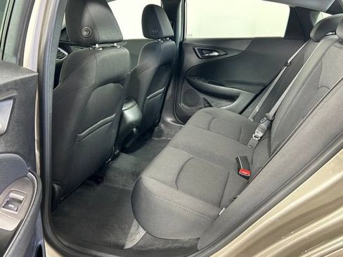 Used 2022 Chevrolet Malibu LS w/ Driver Confidence Package II FWD image 16