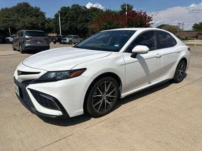 Used 2022 Toyota Camry SE w/ Convenience Package