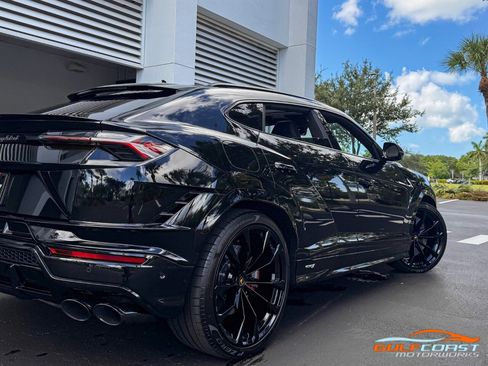 Used 2024 Lamborghini Urus S image 66