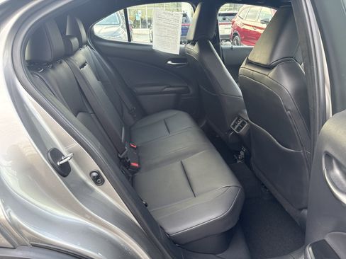 Used 2020 Lexus UX 250h w/ Premium Package image 10