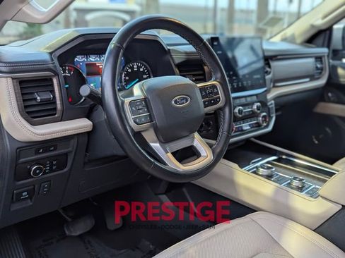 Used 2023 Ford Expedition Limited image 17