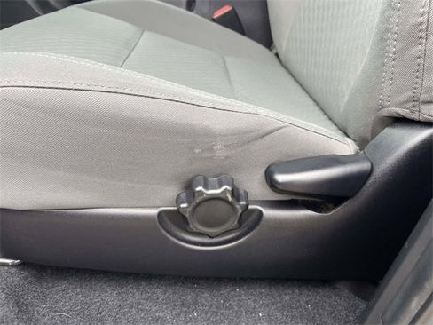 Used 2020 Toyota Tacoma SR image 21