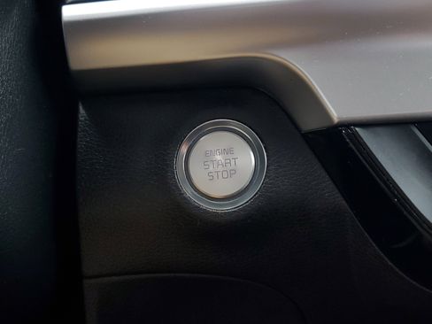 Used 2020 Kia Telluride S w/ S 8 Passenger Seating Package FWD image 31