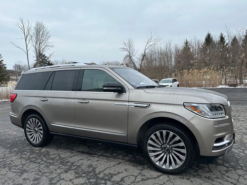 Used 2019 Lincoln Navigator Reserve w/ Cargo Package image 1