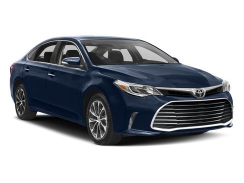 Used 2018 Toyota Avalon XLE Premium w/ Carpet Mat Package FWD image 6