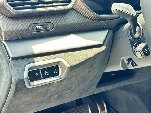 Used 2024 Lamborghini Urus Performante image 10
