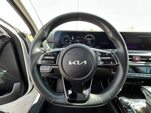 Used 2024 Kia Seltos SX w/ SX Sunroof Package AWD/4WD image 12