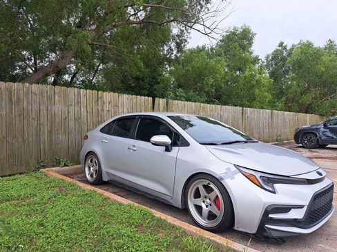 Used 2024 Toyota Corolla SE FWD image 3