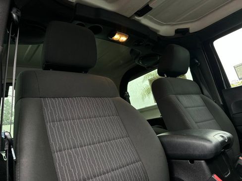 Used 2012 Jeep Wrangler Sport image 17