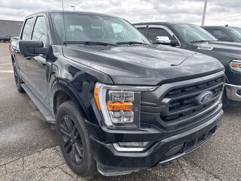 Used 2021 Ford F150 XLT w/ Equipment Group 302A High image 11