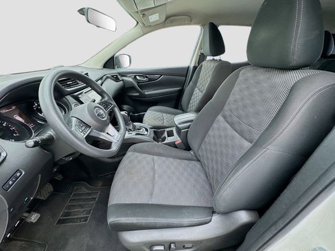 Used 2017 Nissan Rogue Sport SV image 13