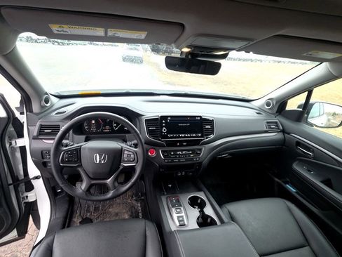 Used 2025 Honda Ridgeline RTL image 6