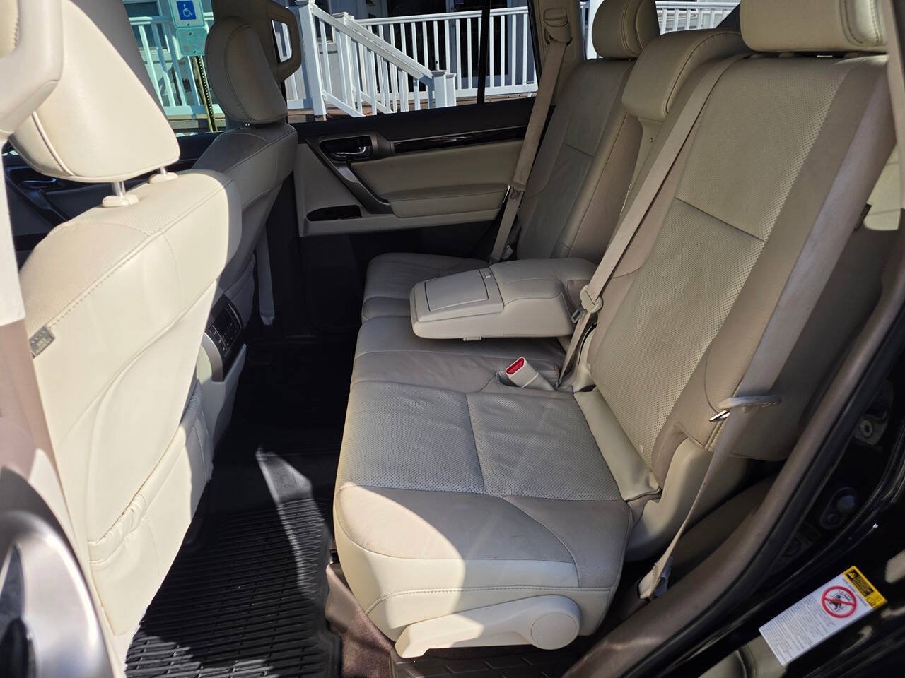 Used 2015 Lexus GX 460 w/ Premium Package AWD/4WD image 19