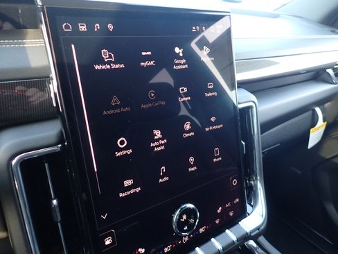 New 2026 GMC Yukon Elevation image 24