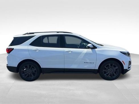 Certified 2024 Chevrolet Equinox RS w/ LPO, Floor Liner Package FWD image 11