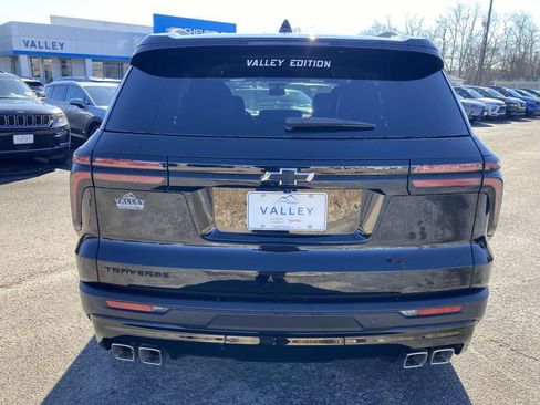 New 2026 Chevrolet Traverse LT w/ Midnight/Sport Edition image 5