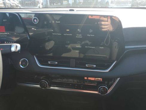 New 2026 Chevrolet Equinox LT image 12