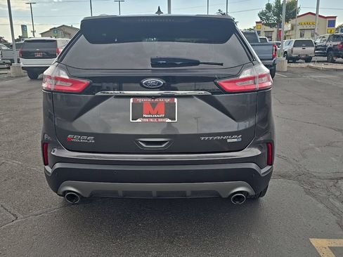 Used 2019 Ford Edge Titanium AWD/4WD image 4