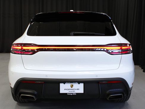 Certified 2025 Porsche Macan image 6