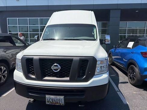 Used 2016 Nissan NV 2500 SV w/ Technology Package RWD image 8