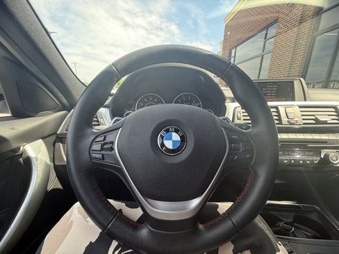 Used 2017 BMW 330i Sedan image 18