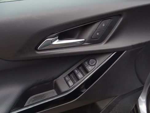 Used 2025 Chevrolet Equinox LT image 21