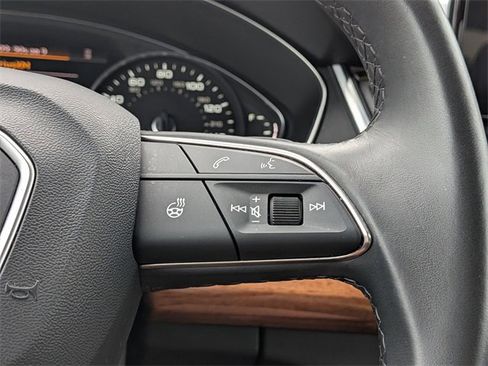 Used 2023 Audi Q5 2.0T Premium w/ Convenience Package image 30