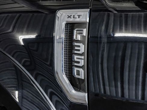 Used 2022 Ford F350 XLT w/ XLT Premium Package image 53