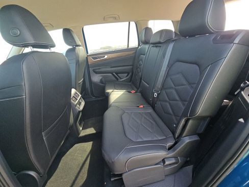 Used 2026 Volkswagen Atlas SE image 16