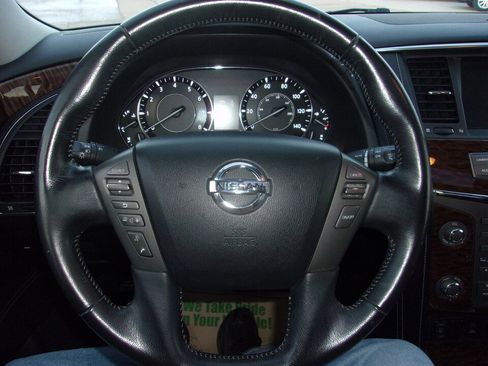 Used 2018 Nissan Armada SL w/ Moonroof Package image 25