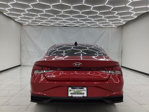 Used 2022 Hyundai Elantra SEL FWD image 10