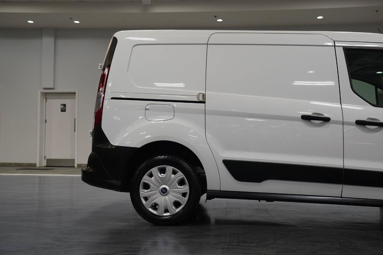 Used 2022 Ford Transit Connect XL FWD image 10