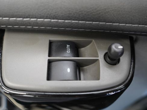 Used 2020 Chevrolet Express 2500 w/ Enhanced Convenience Package image 28