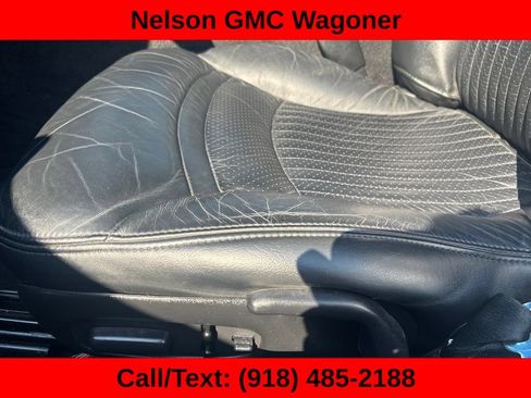 Used 2003 Chevrolet Corvette Coupe w/ Preferred Equipment Group RWD image 15