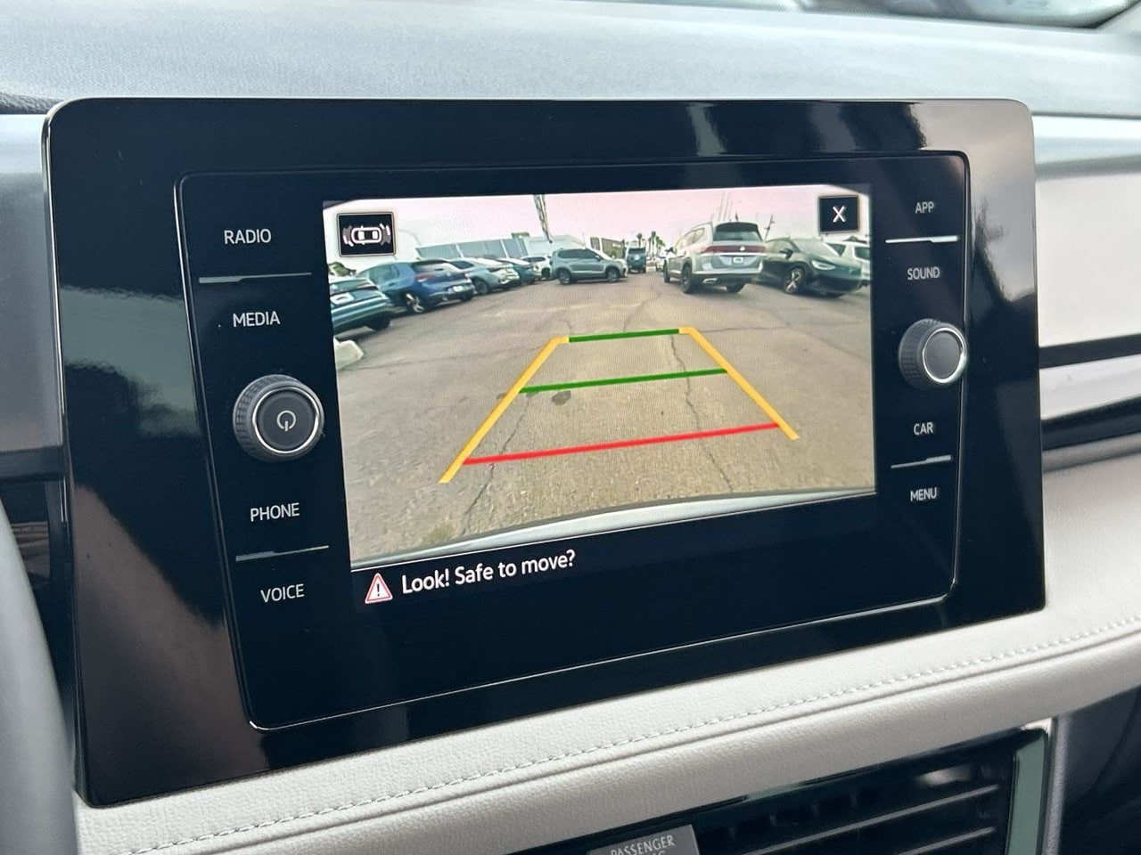 New 2027 Volkswagen Taos SE AWD/4WD image 22